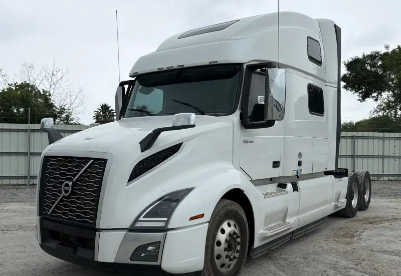2023 Volvo VNL 860 photo 1