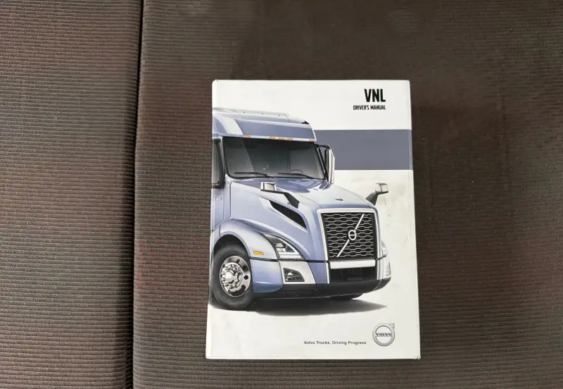 2023 Volvo VNL 860 photo 66