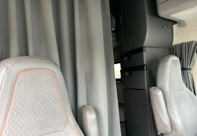 2023 Volvo VNL 860 photo 59