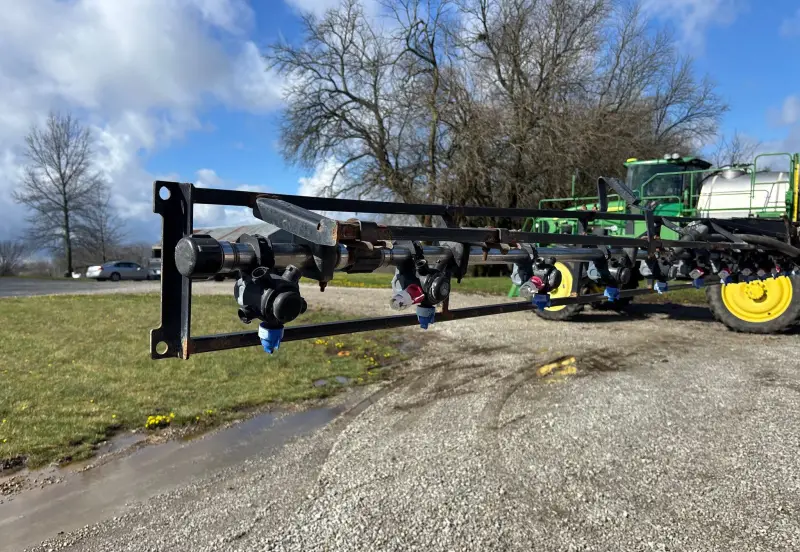 2011 John Deere 4730 photo 25