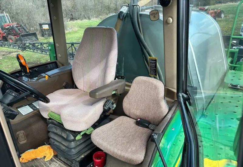 2011 John Deere 4730 photo 36