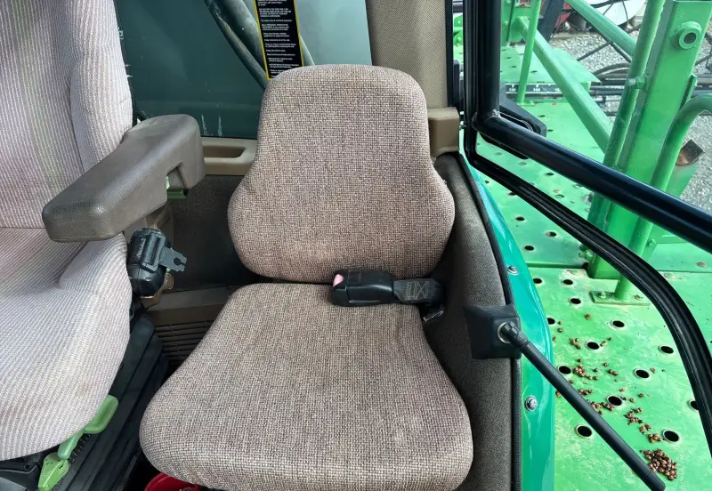 2011 John Deere 4730 photo 37