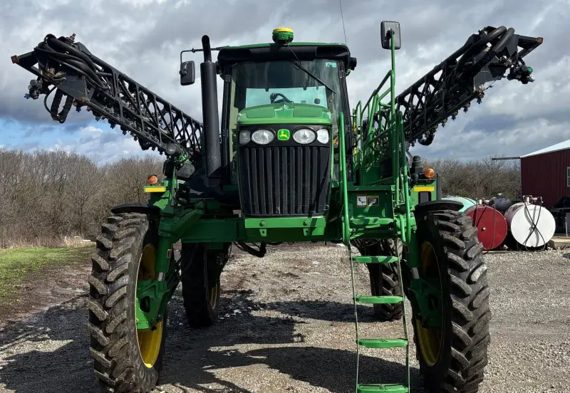 2011 John Deere 4730 photo 2
