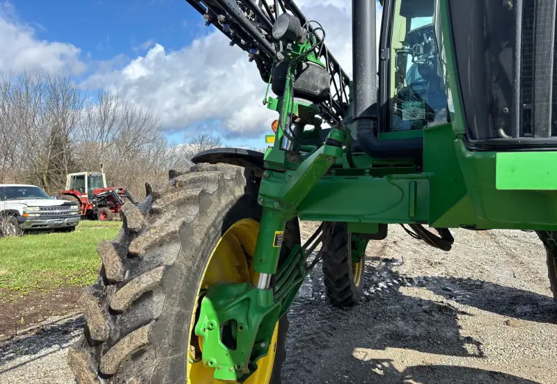 2011 John Deere 4730 photo 17