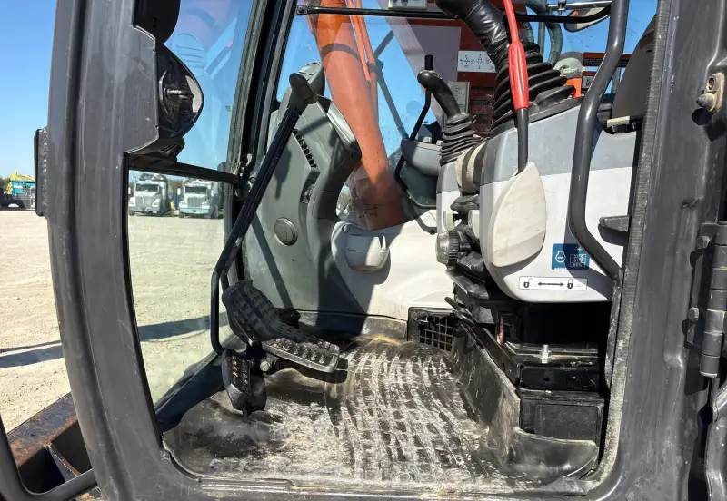 2018 Hitachi ZX135US-6N photo 56