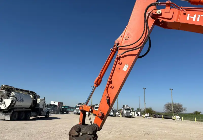 2018 Hitachi ZX135US-6N photo 17