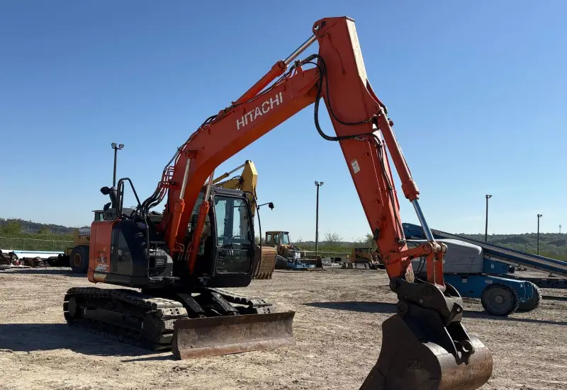 2018 Hitachi ZX135US-6N photo 3