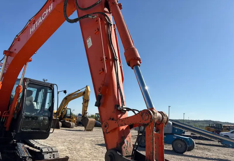 2018 Hitachi ZX135US-6N photo 31
