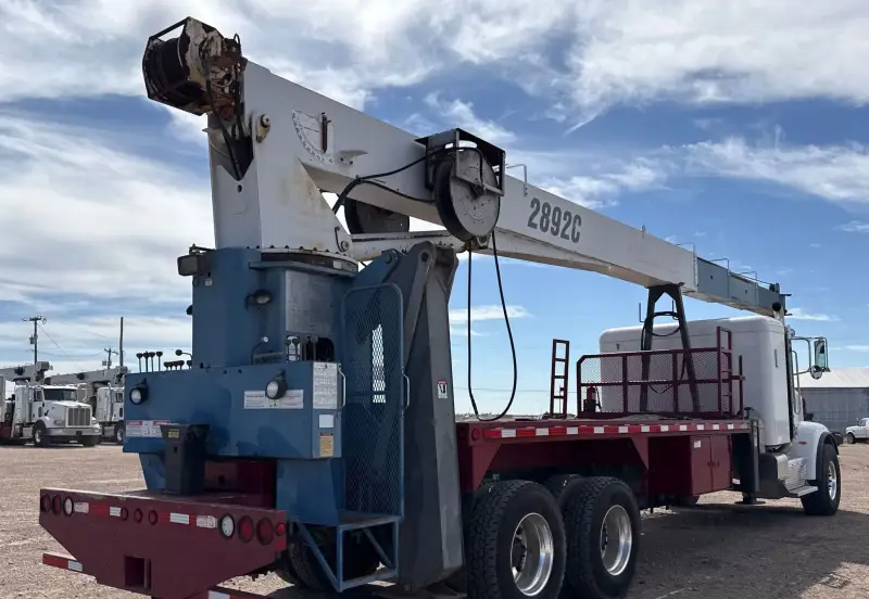 2016 Peterbilt 365 photo 5