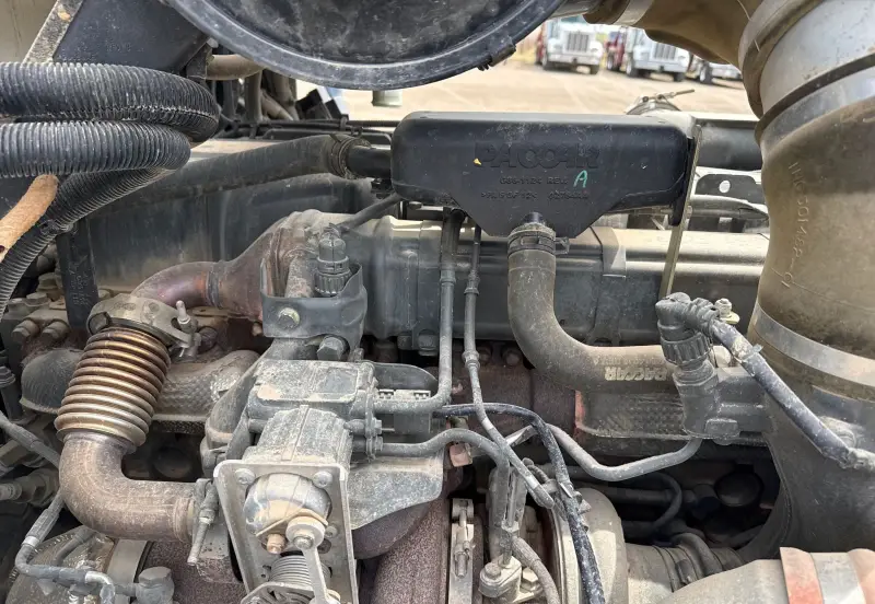 2016 Peterbilt 365 photo 86