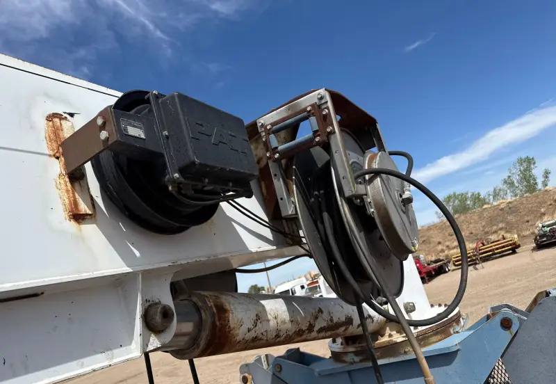 2016 Peterbilt 365 photo 28