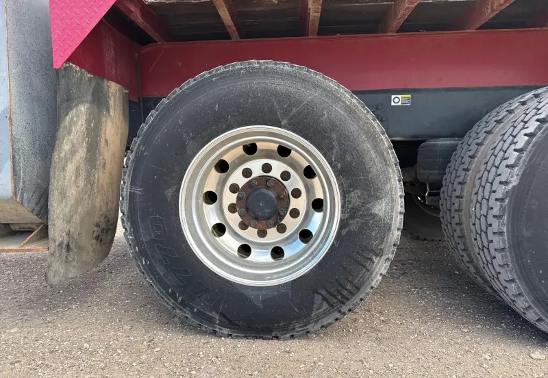 2016 Peterbilt 365 photo 99