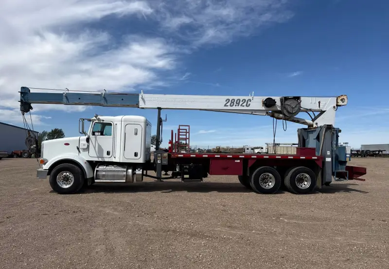 2016 Peterbilt 365 photo 8