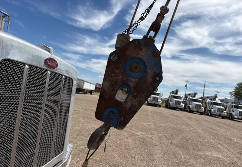 2016 Peterbilt 365 photo 49