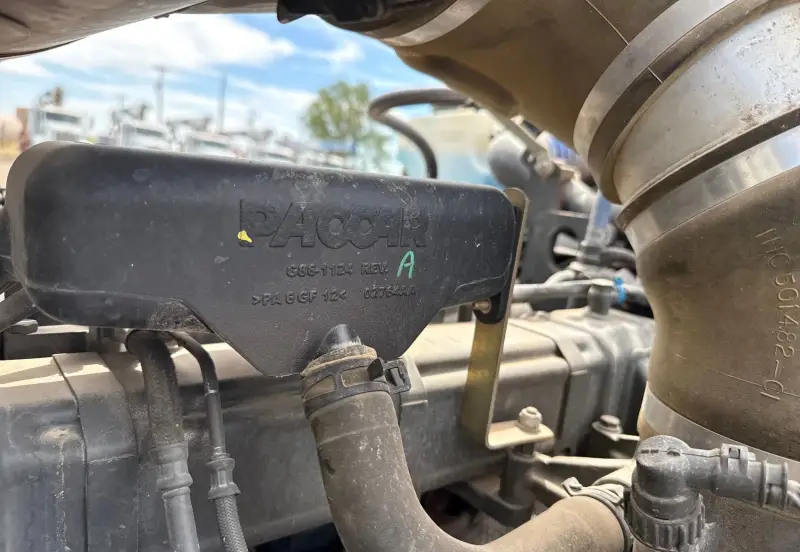 2016 Peterbilt 365 photo 88