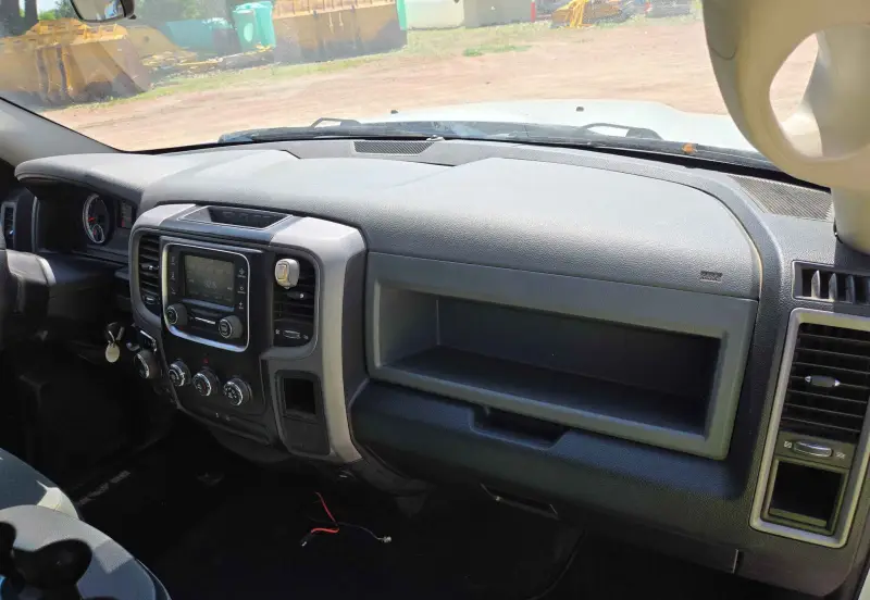 2017 RAM 1500 photo 44