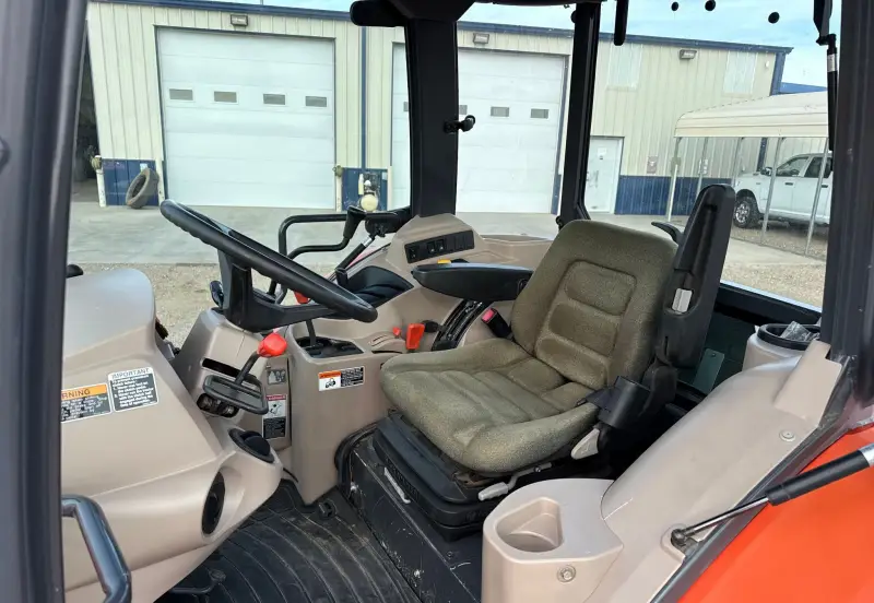 2012 Kubota M8560 photo 33