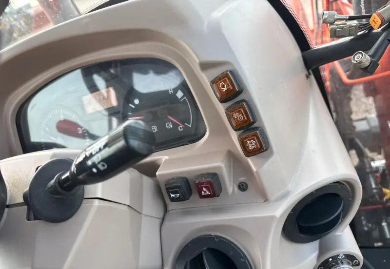 2012 Kubota M8560 photo 43