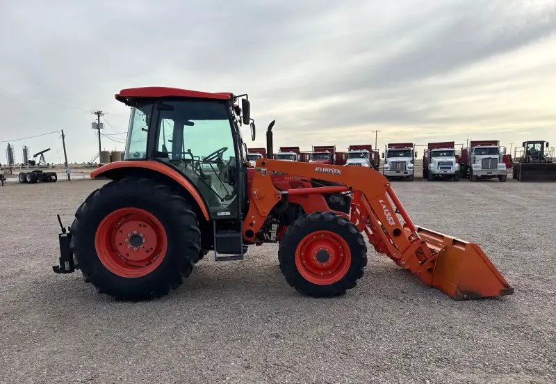 2012 Kubota M8560 photo 4