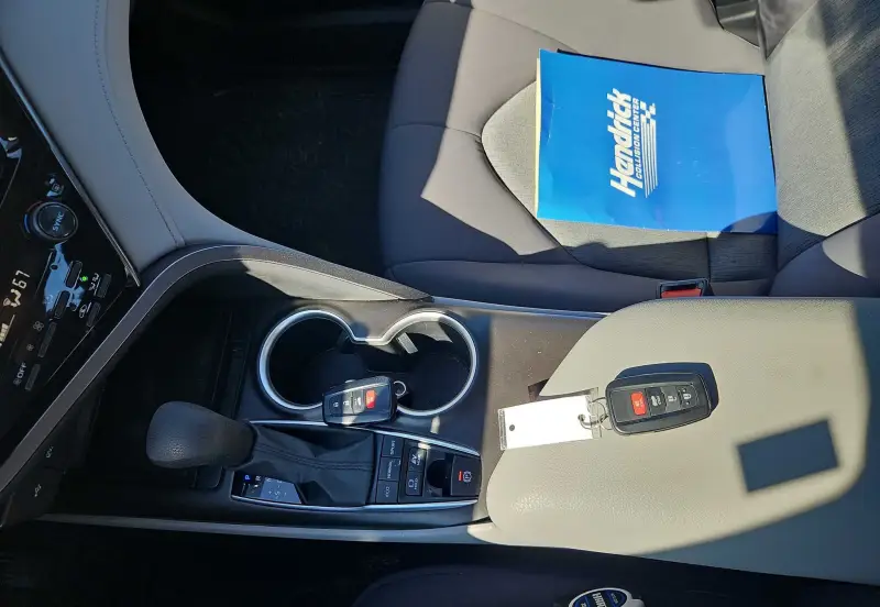 2022 Toyota Camry photo 22