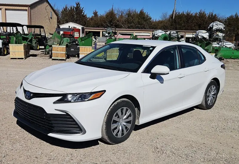 2022 Toyota Camry photo 1