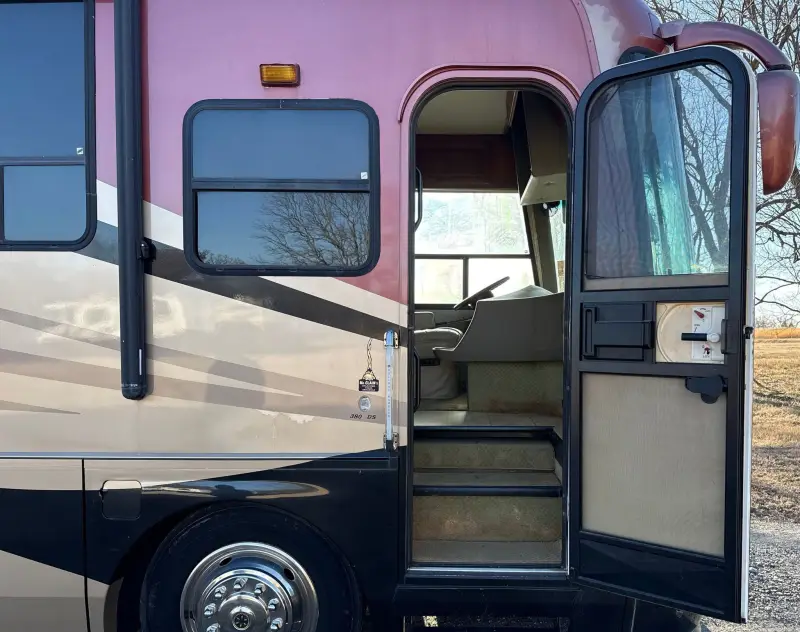 2005 Coachman Encore 380DS photo 55