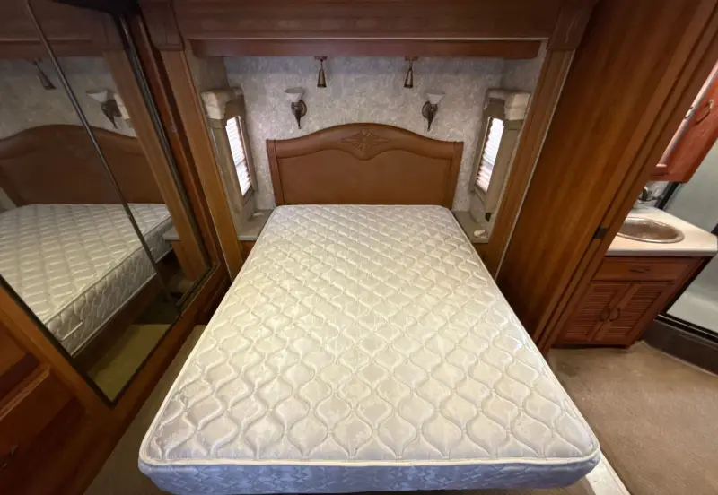 2005 Coachman Encore 380DS photo 97