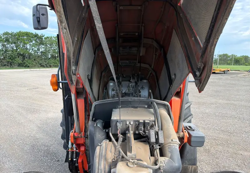 2013 Kubota M135GX photo 43