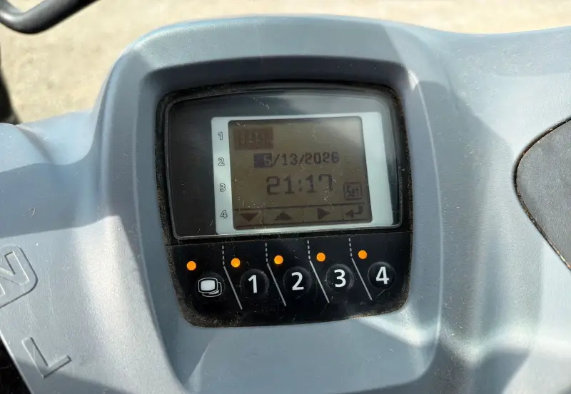 2013 Kubota M135GX photo 35