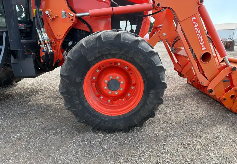 2013 Kubota M135GX photo 54