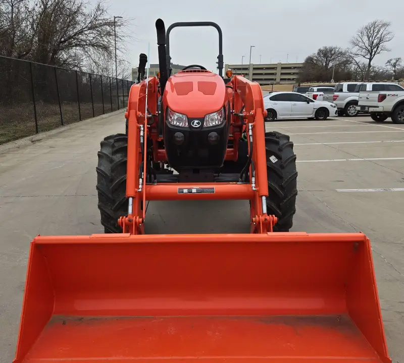 2022 Kubota M5-091D photo 2