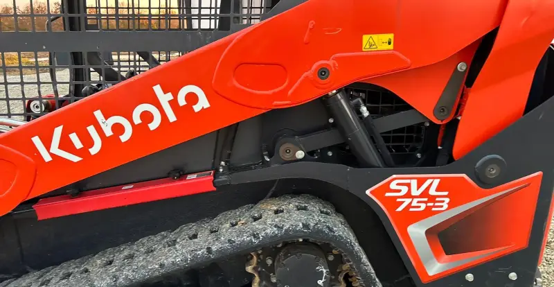 2024 Kubota SVL75-3 photo 9