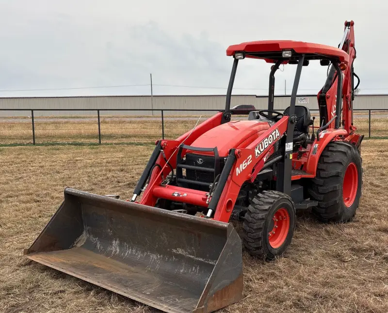 2021 Kubota M62 photo 1