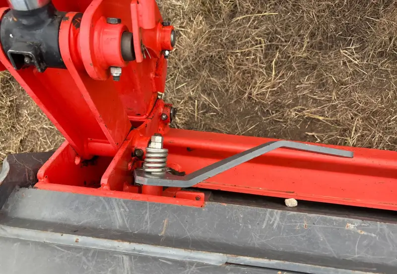 2021 Kubota M62 photo 12