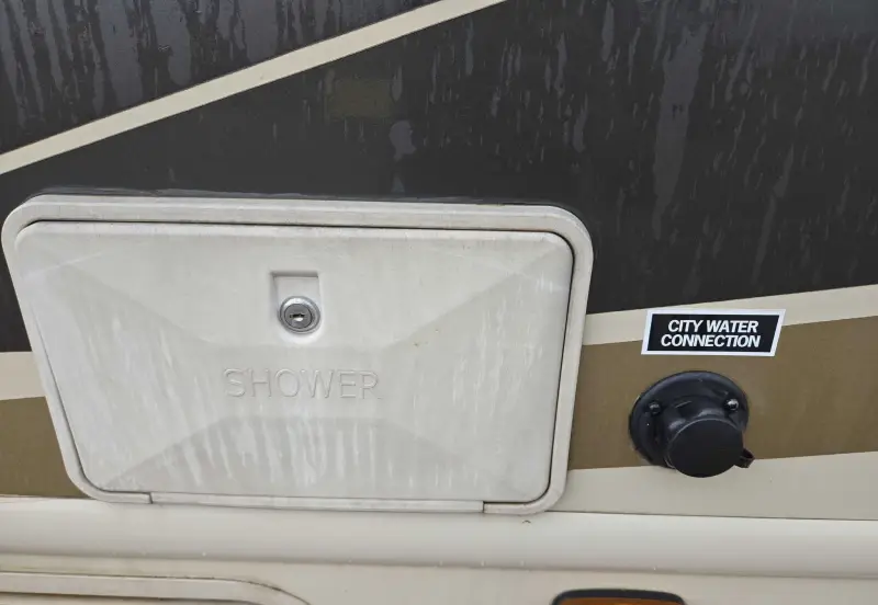2017 Thor Motor Coach Stripped photo 31