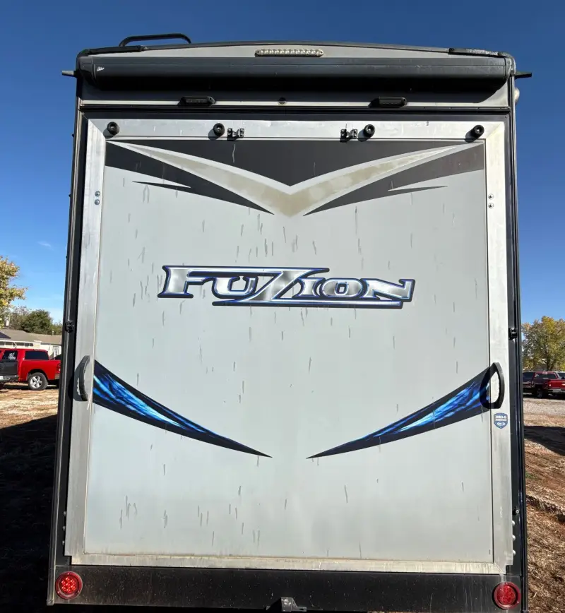 2017 Keystone FZ42317 photo 6
