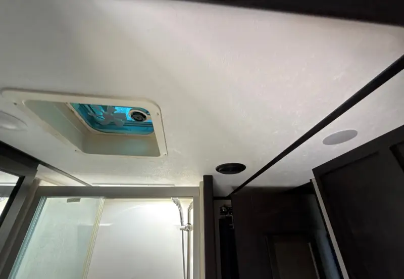 2017 Keystone FZ42317 photo 78