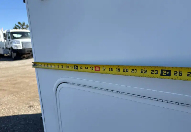 2008 Ford E450 Super Duty photo 40