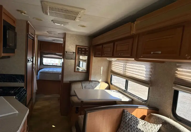 2008 Ford E450 Super Duty photo 76