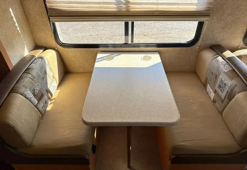 2008 Ford E450 Super Duty photo 94