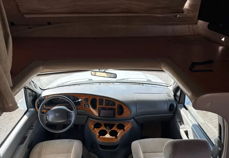 2008 Ford E450 Super Duty photo 67